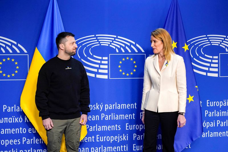 &copy; Reuters. Presidente da Ucrânia, Volodymyr Zelenskiy, se reúne com presidente do Parlamento Europeu, Roberta Metsola, em Bruxelas
09/02/2023 Philippe Buissin/União Europeia 2023/Divulgação via REUTERS