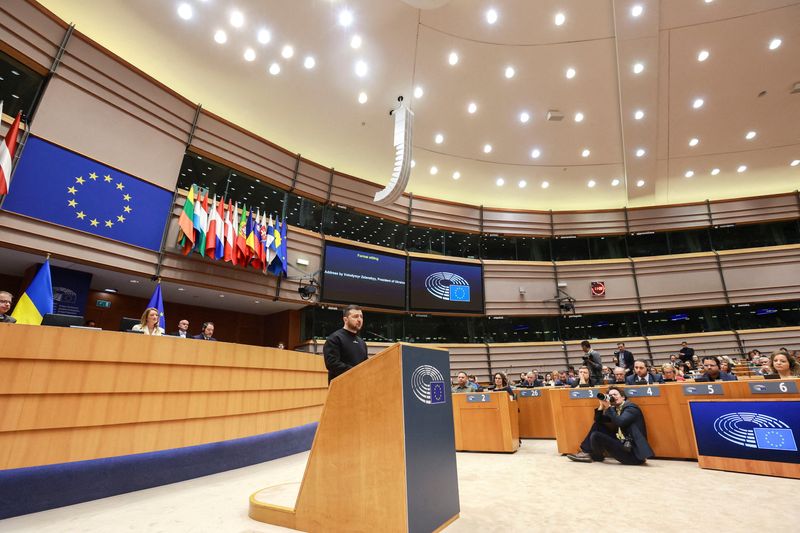 &copy; Reuters. Zelenskiy discursa no Parlamento Europeu, em Bruxelas
09/02/2023
Alain Rolland/União Europeia 2023/Divulgação via REUTERS