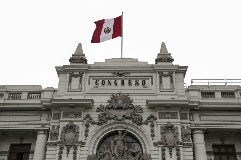 &copy; Reuters. FOTO DE ARCHIVO: Vista del edificio del Congreso en Lima, Perú, 30 de septiembre de 2019. REUTERS/Guadalupe Pardo/Foto de archivo