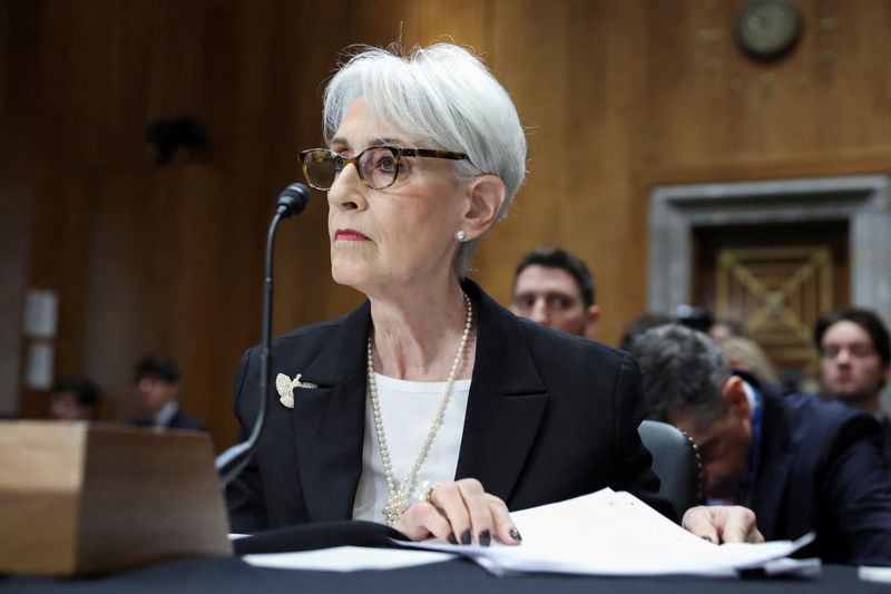 © Reuters. Deputy Secretary of State Wendy Sherman listens to lawmaker’ statements during a U.S. Senate Foreign Relations Committee hearing about at the government's policy towards China in “the era of strategic competition” at the U.S. Capitol in Washington, U.S., February 9, 2023. REUTERS/Amanda Andrade-Rhoades