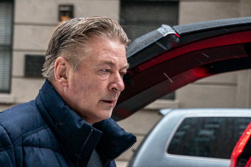 &copy; Reuters. FILE PHOTO: Actor Alec Baldwin departs his home, as he will be charged with involuntary manslaughter for the fatal shooting of cinematographer Halyna Hutchins on the set of the movie "Rust,”  in New York, U.S., January 31, 2023. REUTERS/David 'Dee' Delg