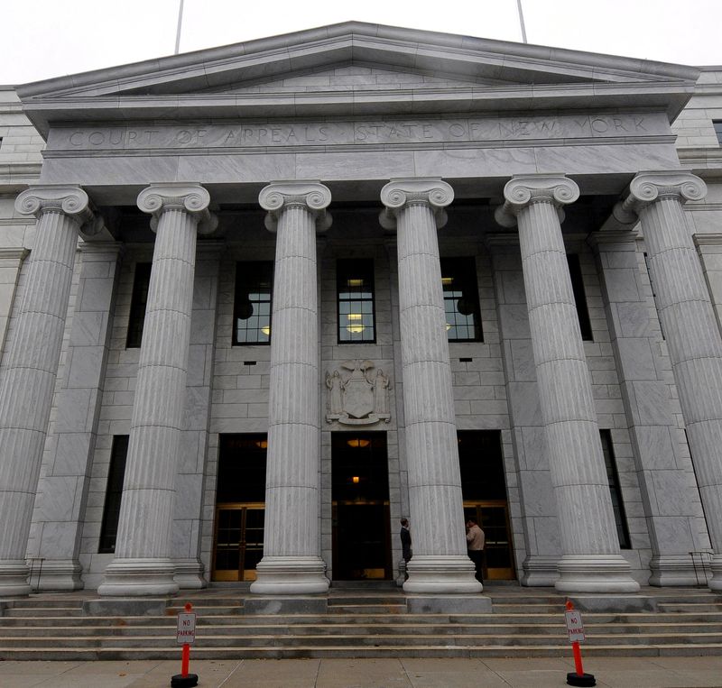 &copy; Reuters. FILE PHOTO: A view of the New York State Court of Appeals building is seen in Albany, New York October 12, 2011. REUTERS/Hans Pennink