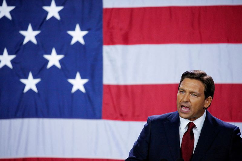 &copy; Reuters. FILE PHOTO: Republican Florida Governor Ron DeSantis speaks as he celebrates onstage during his 2022 U.S. midterm elections night party in Tampa, Florida, U.S., November 8, 2022. REUTERS/Marco Bello