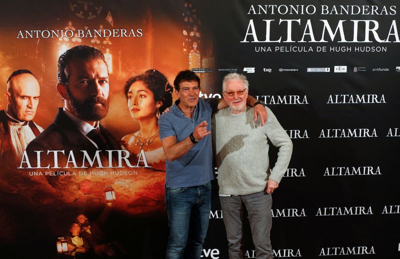 &copy; Reuters. Diretor Hugh Hudson promove seu filme "Altamira" com o ator Antonio Banderas em Madri
31/03/2016
REUTERS/Sergio Perez