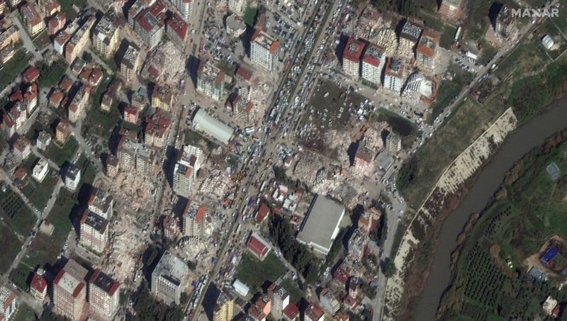 &copy; Reuters. FILE PHOTO: A satellite image shows collapsed buildings and traffic after an earthquake in Antakya, Turkey, February 9, 2023. Satellite image copyright 2023 Maxar Technologies/Handout via REUTERS 