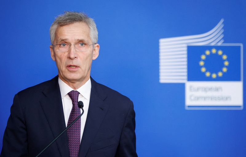 © Reuters. NATO Secretary General Jens Stoltenberg gives a statement before a meeting with EU Commissioners in Brussels, Belgium, January 11, 2023.REUTERS/Johanna Geron