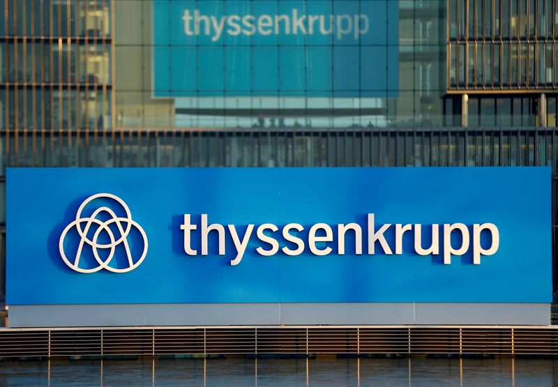 &copy; Reuters. Photo d'archives du logo de Thyssenkrupp. /Photo prise le 21 novembre 2018 à Essen, Allemagne/REUTERS/Thilo Schmuelgen