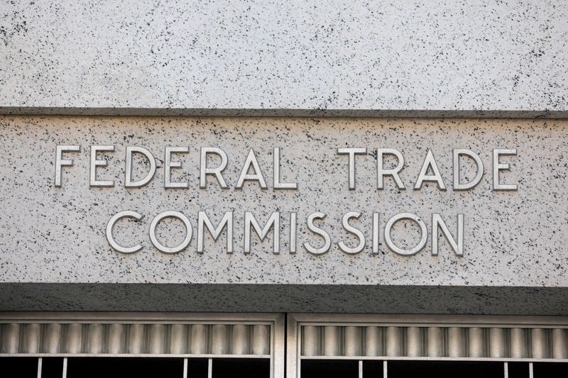 &copy; Reuters. FILE PHOTO: Signage is seen at the Federal Trade Commission headquarters in Washington, D.C., U.S., August 29, 2020. REUTERS/Andrew Kelly