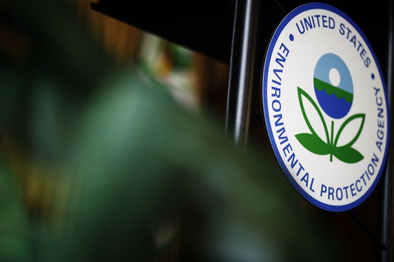 © Reuters. FILE PHOTO: The U.S. Environmental Protection Agency (EPA) sign is seen on the podium at EPA headquarters in Washington, U.S., July 11, 2018. REUTERS/Ting Shen