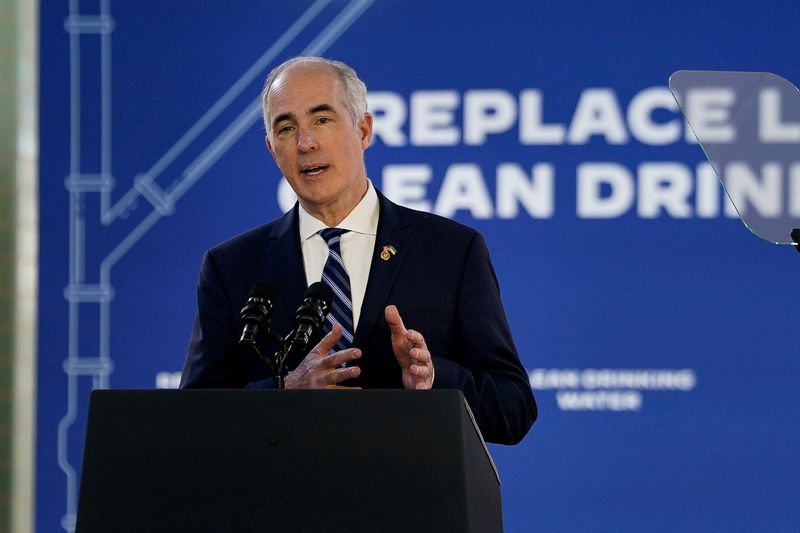 &copy; Reuters. FILE PHOTO: U.S. Senator Bob Casey (D-PA) delivers remarks at the Belmont Water Treatment Center during a visit to Philadelphia, Pennsylvania, U.S., February 3, 2023. REUTERS/Elizabeth Frantz/File Photo