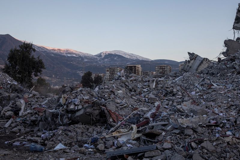 &copy; Reuters. آثار الدمار في منطقة إسكندرون في هاتاي يوم الأربعاء جراء الزلزال القوي الذي ضرب تركيا في السادس من فبراير شباط 2023. تصوير : إيلويسا لوبيرتز - ر