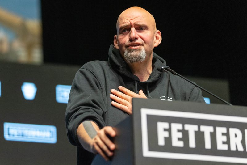 &copy; Reuters. FILE PHOTO: Pennsylvania Lieutenant Governor and U.S. Senate candidate John Fetterman speaks during his 2022 U.S. midterm elections night party in Pittsburgh, Pennsylvania, U.S., November 9, 2022. REUTERS/Quinn Glabicki