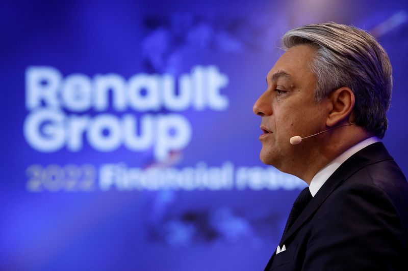 &copy; Reuters. FILE PHOTO: Renault Chief Executive Luca De Meo speaks during the French carmaker Renault's 2022 annual results presentation in Boulogne-Billancourt, near Paris, France, Feburary 16, 2023. REUTERS/Christian Hartmann