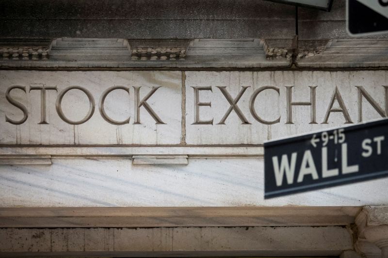 &copy; Reuters. FILE PHOTO: The Wall Street entrance to the New York Stock Exchange (NYSE) is seen in New York City, U.S., November 15, 2022. REUTERS/Brendan McDermid
