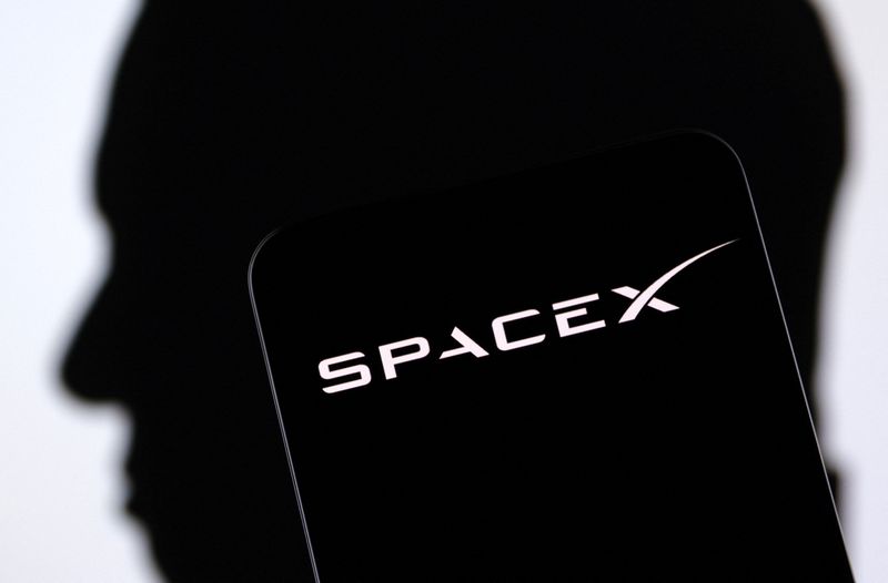U.S. seeks $175,000 fine from SpaceX over failure to submit Starlink data