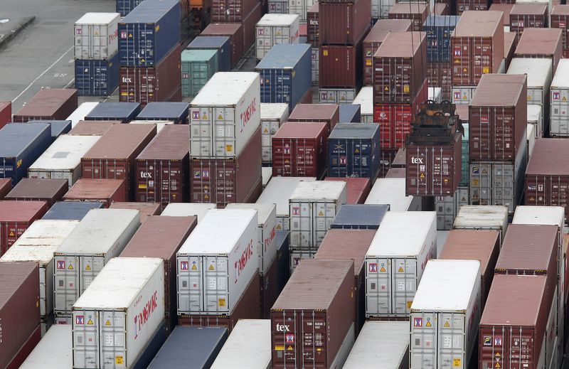 &copy; Reuters. A container is lifted at Keelung port, northern Taiwan, October 30, 2015. REUTERS/Pichi Chuang/File Photo