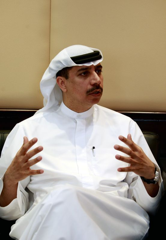 &copy; Reuters. عيسى كاظم محافظ مركز دبي المالي العالمي يتحدث خلال مقابلة مع رويترز بصورة من أرشيف رويترز