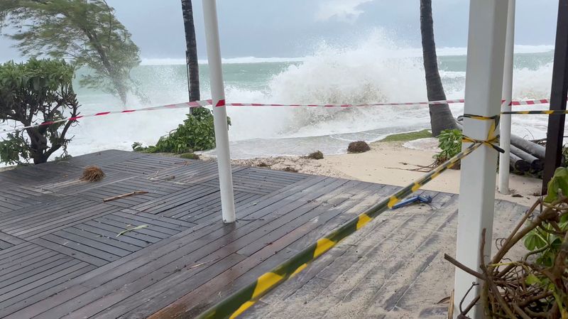 Le cyclone Freddy menace Madagascar, l'île Maurice et celle de la Réunion