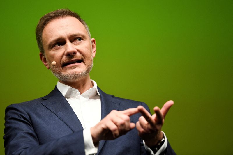 &copy; Reuters. Ministro das Finanças da Alemanha, Christian Lindner, em Stuttgart
06/01/2023 REUTERS/Andreas Gebert