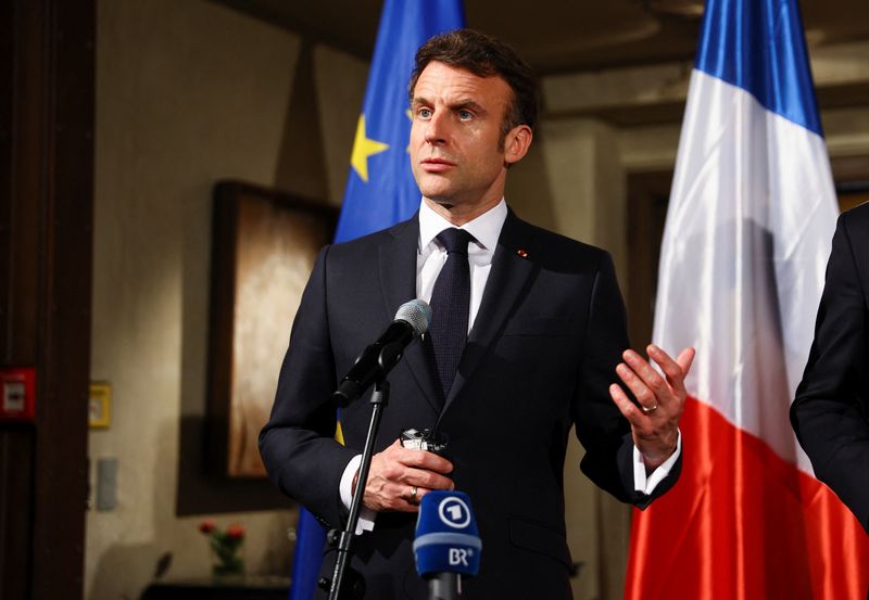 &copy; Reuters. Photo d'archives du président français Emmanuel Macron lors de la conférence de Munich sur la sécurité, à Munich, en Allemagne, prise le 17 février 2023/REUTERS/Wolfgang Rattay