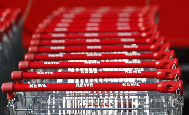 &copy; Reuters. FILE PHOTO: Shopping carts with logos of German supermarket chain Rewe are pictured at a shopping centre in Hanau, Germany, March 17, 2016 Rewe said it would file a complaint to the higher regional court in Duesseldorf after Economy Minister Sigmar Gabrie