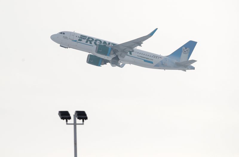 &copy; Reuters. FILE PHOTO: A Frontier Airlines Airbus A320neo plane departs from O'Hare International Airport in Chicago, Illinois, U.S. November 30, 2018. REUTERS/Kamil Krzaczynski