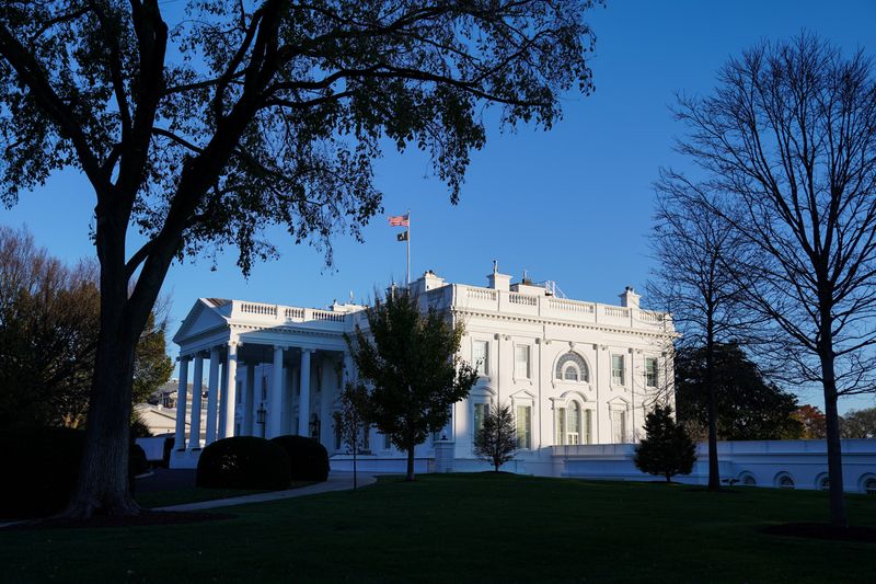 &copy; Reuters. FILE PHOTO: The exterior of the White House in Washington, D.C., U.S., November 19, 2022. REUTERS/Sarah Silbiger