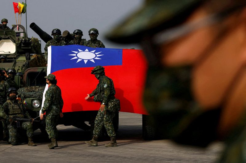 &copy; Reuters. FILE PHOTO: Taiwan's armed forces hold two days of routine drills to show combat readiness ahead of Lunar New Year holidays at a military base in Kaohsiung, Taiwan, January 11, 2023. REUTERS/Ann Wang