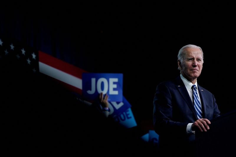 &copy; Reuters. FILE PHOTO: U.S. President Joe Biden delivers remarks at the DNC 2023 Winter Meeting in Philadelphia, Pennsylvania, U.S., February 3, 2023. REUTERS/Elizabeth Frantz    