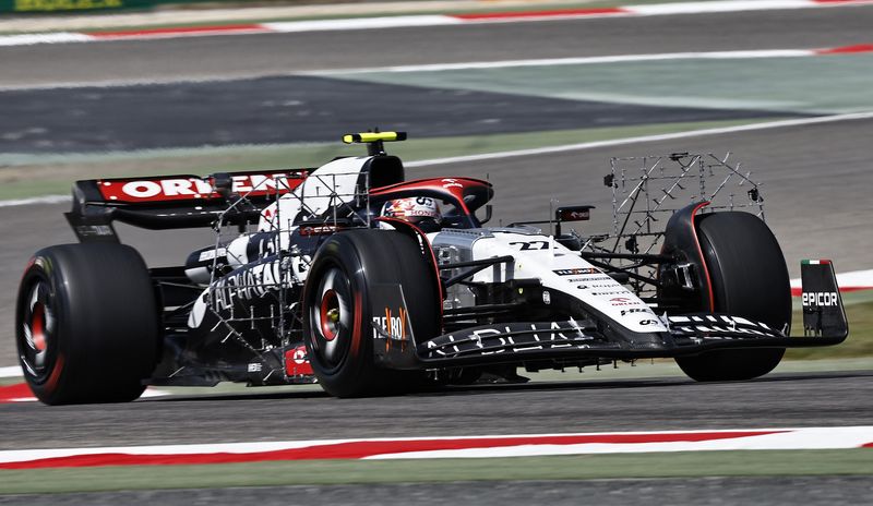 &copy; Reuters. Yuki Tsunoda, da AlphaTauri, durante o teste de pré-temporada da Fórmula 1 no Circuito Internacional do Bahrein, Sakhir, Bahrein
23/02/2023 
REUTERS/Hamad I Mohammed