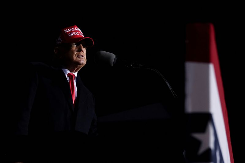 &copy; Reuters. FILE PHOTO: Former U.S. President Donald Trump holds a rally in Commerce, Georgia, U.S. March 26, 2022. REUTERS/Alyssa Pointer