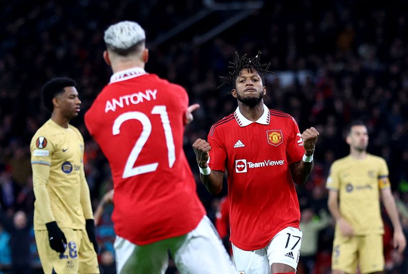 © Reuters. Fred comemora seu gol com Antony na vitória do Manchester United contra o Barcelona
23/02/2023
REUTERS/Carl Recine