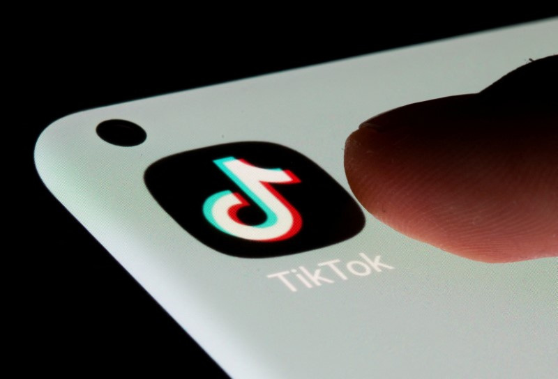 TikTok acusa a la UE de no informarle sobre la prohibición de uso de la app a su personal
