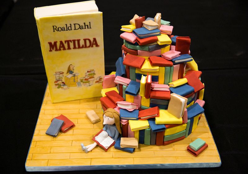 &copy; Reuters. FILE PHOTO: A cake decorated in the style of the Roald Dahl children's book "Matilda" is displayed at the Cake and Bake show in London, Britain October 3, 2015. REUTERS/Neil Hall/