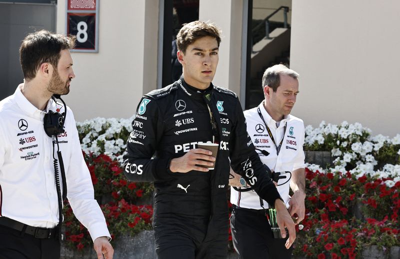 &copy; Reuters. George Russell durante testes de pré-temporada da F1 em Sakhir, no Barein
23/02/2023 REUTERS/Hamad I Mohammed