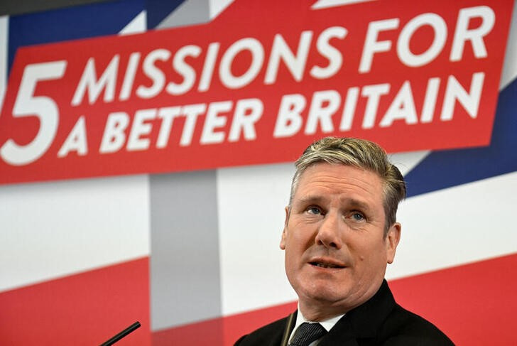 © Reuters. Leader of the Labour Party Keir Starmer speaks at an event in London, Britain, February 27, 2023. REUTERS/Toby Melville