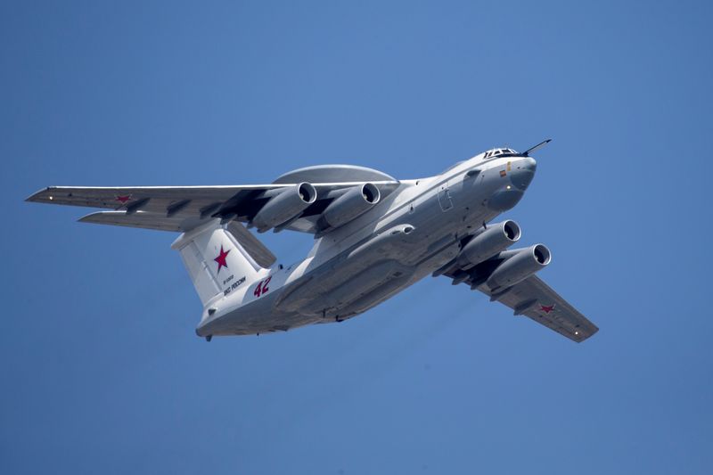 &copy; Reuters. Avião russo Beriev A-50 sobrevoa a Praça Vermelha durante ensaio para desfile militar
07/05/2019
Alexander Zemlianichenko/Pool via REUTERS