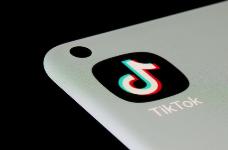 &copy; Reuters. FILE PHOTO: TikTok app is seen on a smartphone in this illustration taken, July 13, 2021. REUTERS/Dado Ruvic/Illustration/File Photo