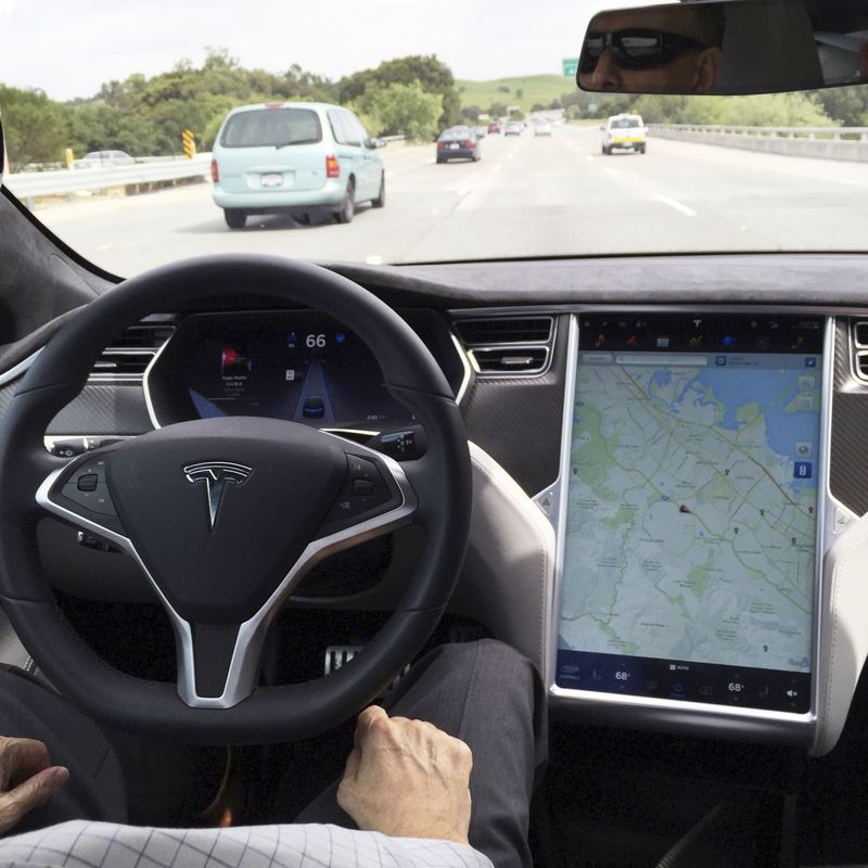 &copy; Reuters. FILE PHOTO: The interior of a Tesla Model S is shown in autopilot mode in San Francisco, California, U.S., April 7, 2016.   REUTERS/Alexandria Sage/File Photo