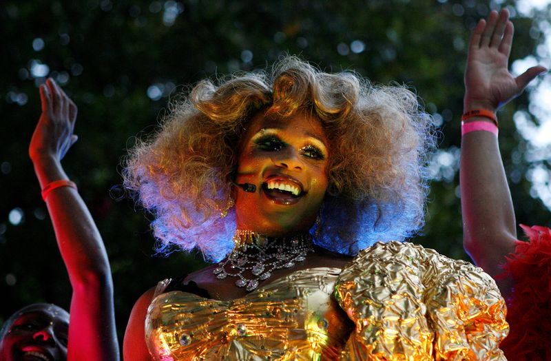 &copy; Reuters. FILE PHOTO: U.S. drag queen 'Peppermint' performs during the 31th annual gay and lesbian Mardi Gras parade in central Sydney March 7, 2009. REUTERS/Daniel Munoz 
