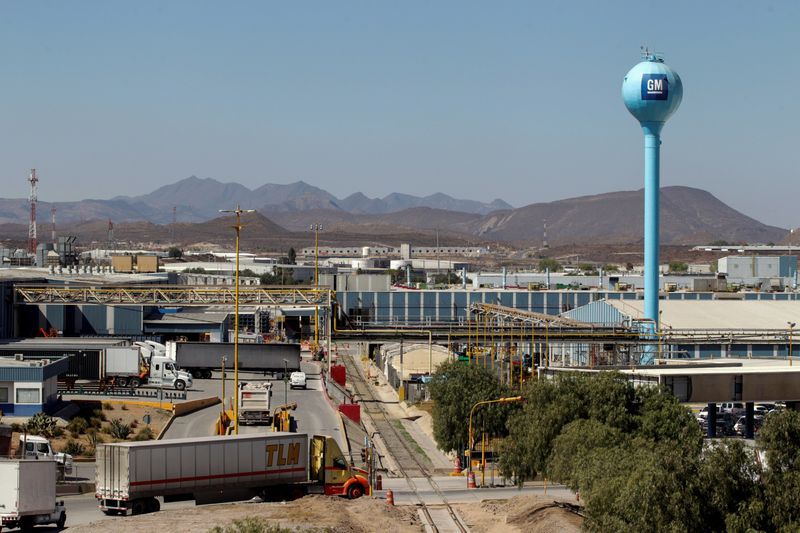 &copy; Reuters. FILE PHOTO: A general view shows the General Motors assembly plant in Ramos Arizpe, in Coahuila state, Mexico February 11, 2021. REUTERS/Daniel Becerril