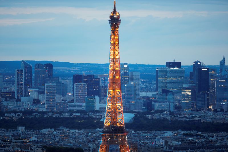 &copy; Reuters. FILE PHOTO: The skyline of La Defense business district is seen behind the Eiffel tower in Paris, France, July 14, 2020. Picture taken July 14, 2020.  REUTERS/Charles Platiau