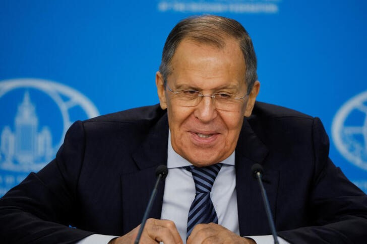 © Reuters. El ministro de Relaciones Exteriores ruso, Sergei Lavrov, habla durante una conferencia de prensa en Moscú, Rusia. 18 enero 2023. REUTERS/Shamil Zhumatov