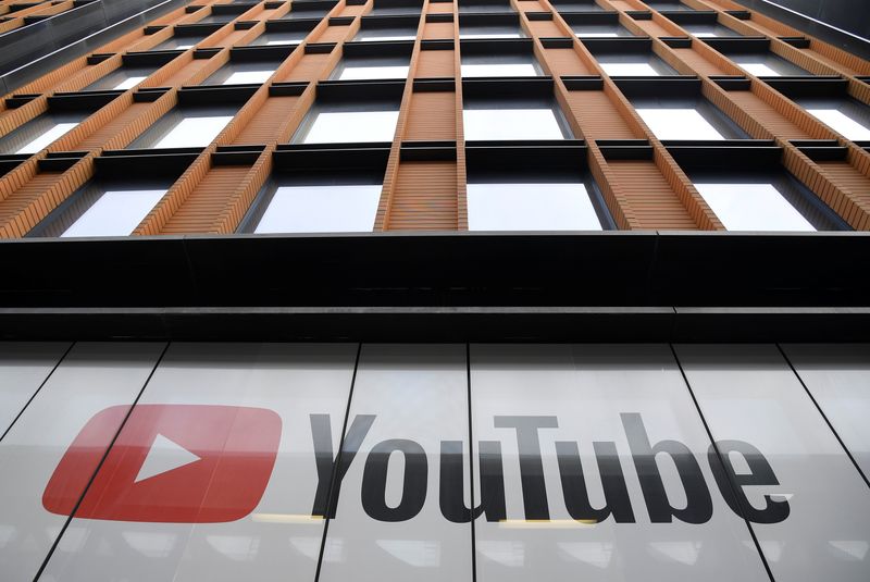 &copy; Reuters. FILE PHOTO: YouTube signage is seen at their offices in King's Cross, London, Britain, September 11, 2020. REUTERS/Toby Melville