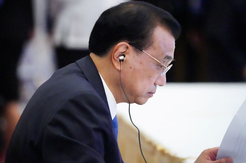 © Reuters. FILE PHOTO: Chinese Premier Li Keqiang attends the ASEAN summit held in Phnom Penh, Cambodia November 11, 2022. REUTERS/Cindy Liu