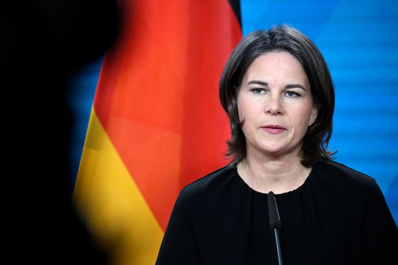 &copy; Reuters. وزيرة خارجية ألمانيا أنالينا بيربوك خلال مؤتمر صحفي في برلين يوم 24 مايو أيار 2022. صورة لرويترز من ممثل لوكالات الأنباء.