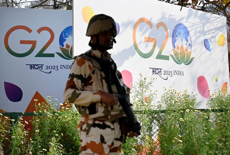 &copy; Reuters. Soldado iraniano do lado de fora de local de realização de cúpula do G20 em Nova Délhi, na Índia
02/03/2023
Olivier Douliery/Pool via REUTERS