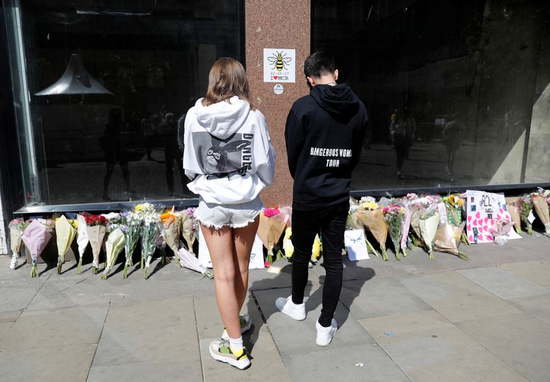 &copy; Reuters. Homenagens a vítimas de atentado em show de Ariana Grande, um ano depois
22/05/2022
REUTERS/Darren Staples