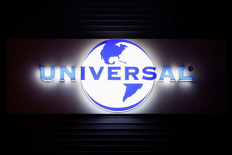 &copy; Reuters. FILE PHOTO: The logo of Universal Music Group (UMG) is seen at a building in Zurich, Switzerland July 20, 2021. REUTERS/Arnd Wiegmann
