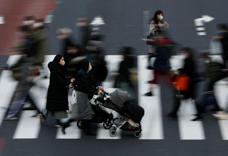 Japan unions ask average 4.5% wage hike, biggest since 1998
